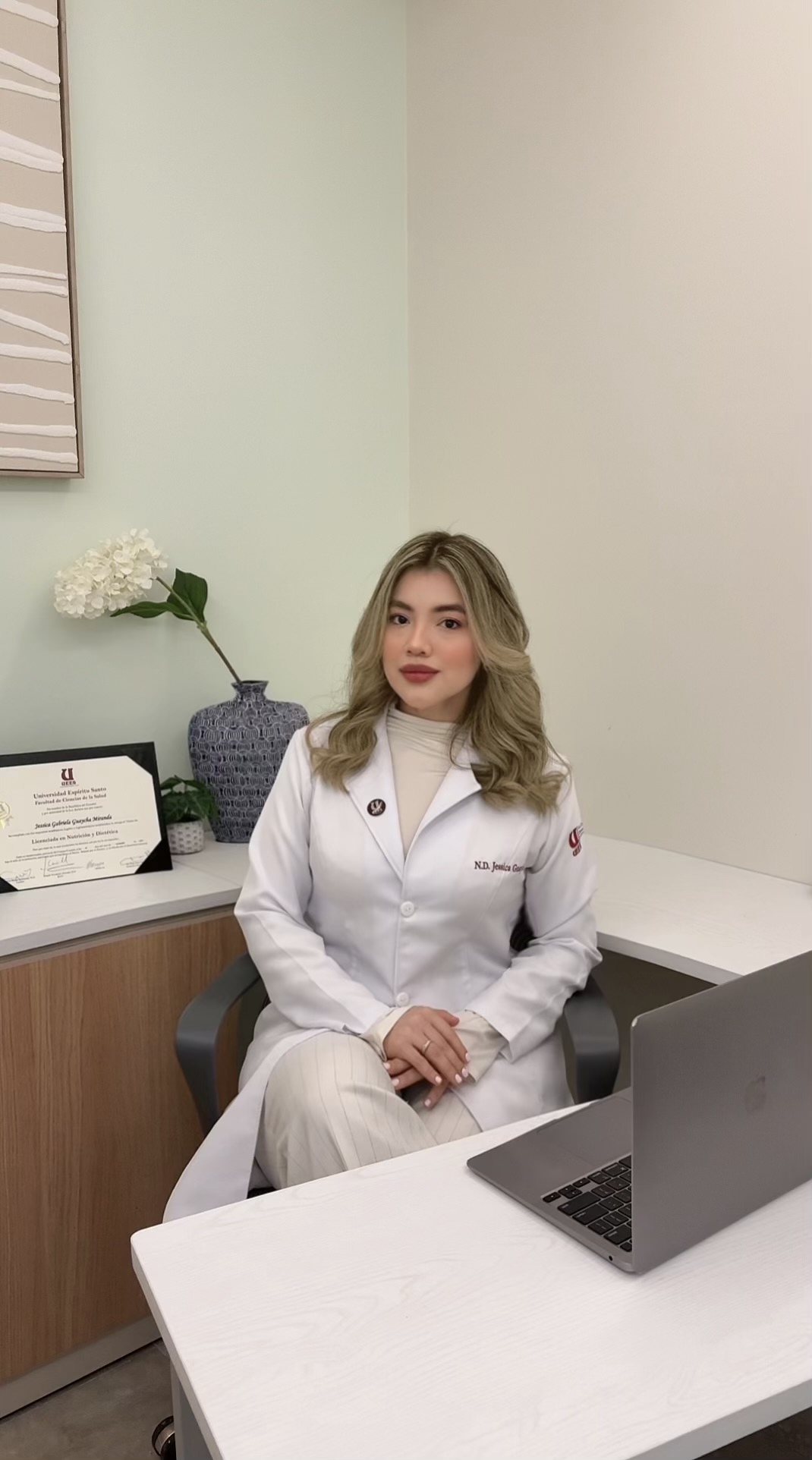 Jessica Guaycha, nutricionista funcional, en su consultorio